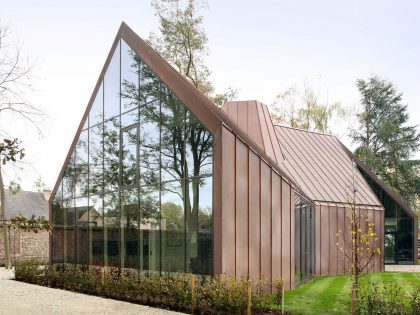 A Stylish Modern Copper-Clad House with Stunning Views in Destelbergen, Belgium by Graux & Baeyens Architects (1)