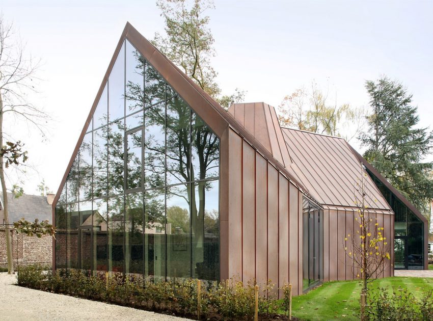 A Stylish Modern Copper-Clad House with Stunning Views in Destelbergen, Belgium by Graux & Baeyens Architects (1)