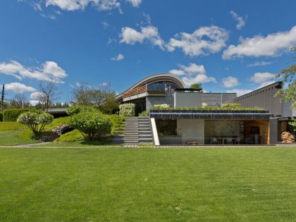 A Stylish Modern Home with a Stunning Landscaping Program in Kharkiv