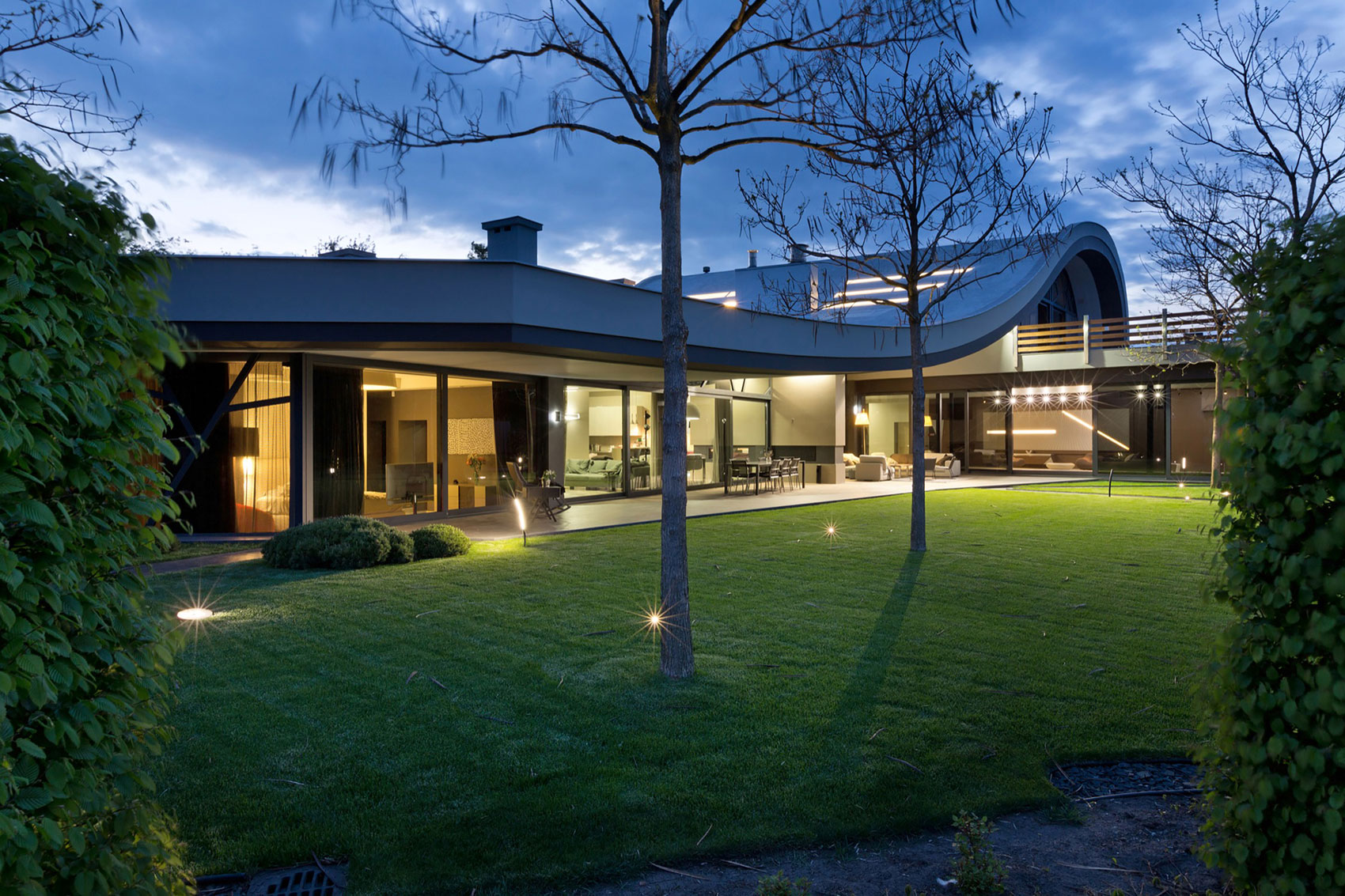 A Stylish Modern Home with a Stunning Landscaping Program in Kharkiv by Sbm Studio (21)