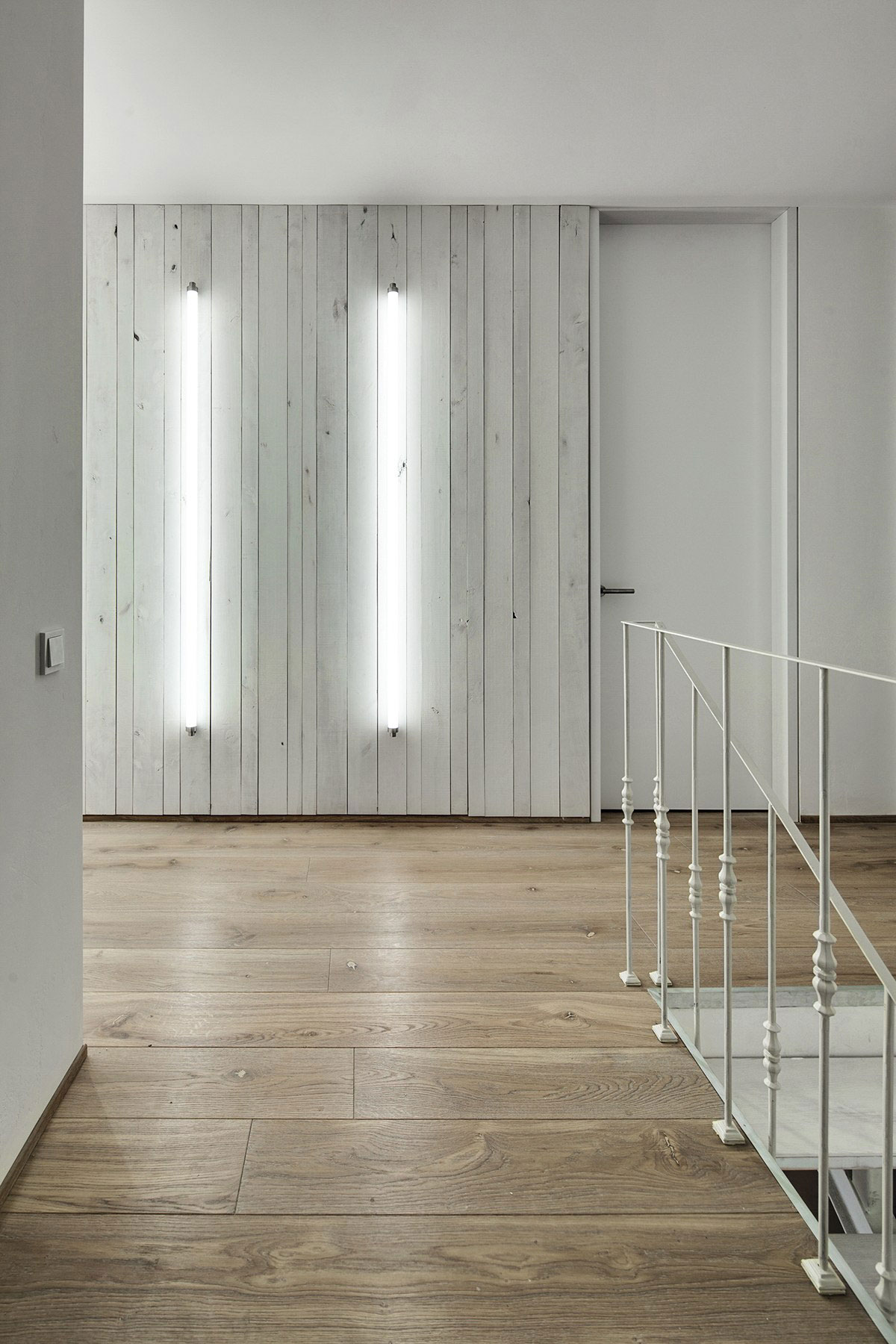 A Stylish Monochromatic Apartment with Exquisite Interiors in Kiev, Ukraine by FORM Architectural Bureau (20)
