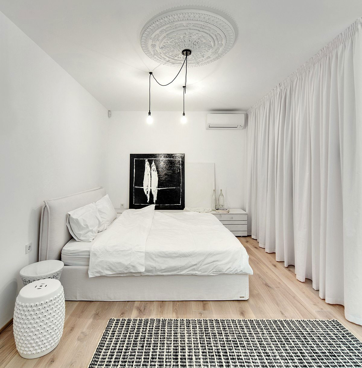 A Stylish Monochromatic Apartment with Exquisite Interiors in Kiev, Ukraine by FORM Architectural Bureau (21)