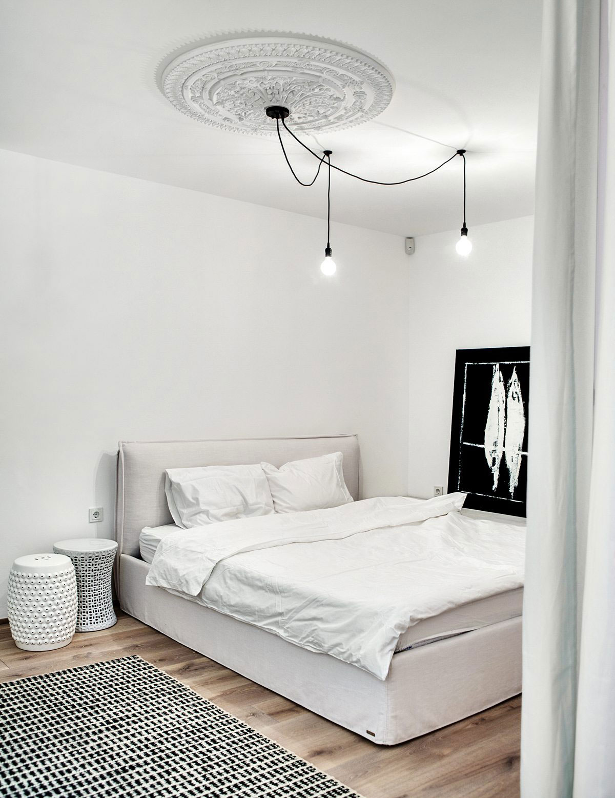 A Stylish Monochromatic Apartment with Exquisite Interiors in Kiev, Ukraine by FORM Architectural Bureau (22)