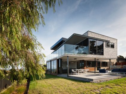 A Stylish and Bold Contemporary Family Home in Rhyll, Australia by Jarchitecture (4)