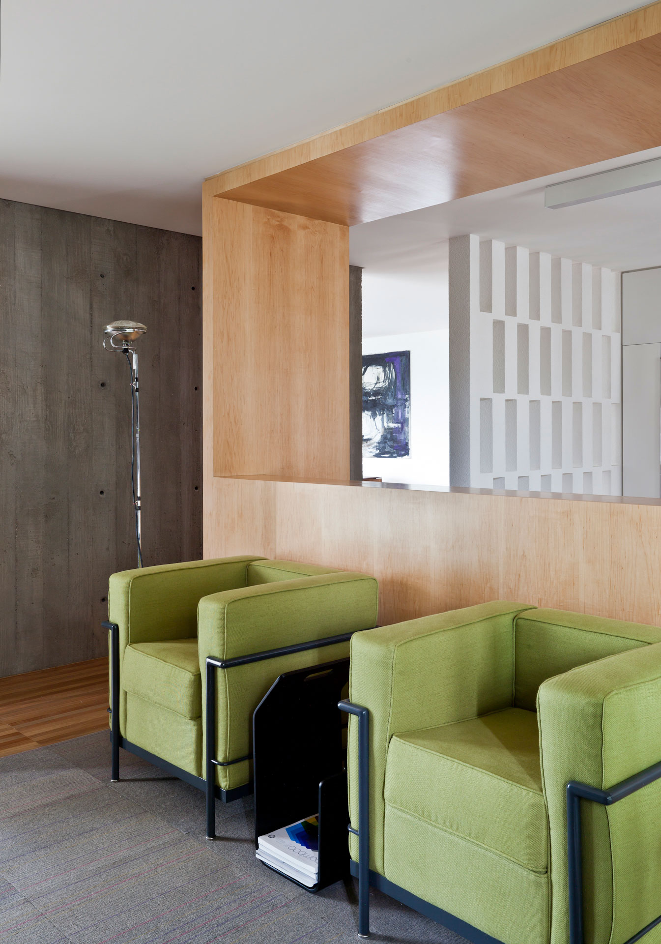 A Stylish and Luminous Contemporary Apartment in Itaím, Brazil by Couto Arquitetura (8)