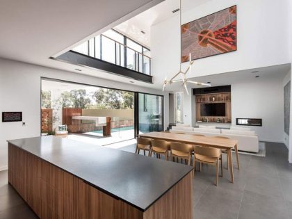 A Stylish and Spacious House Full of Vibrant Character in Floreat by Daniel Cassettai Design (13)