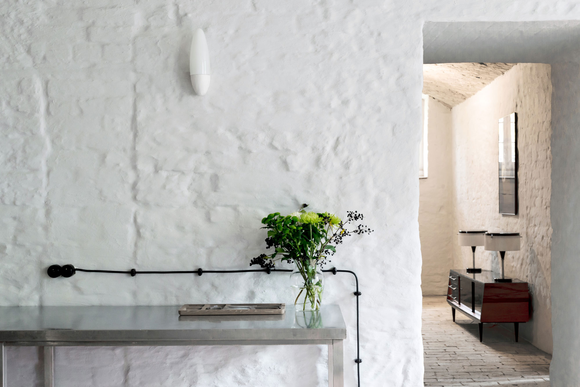 A Stylish and Unique Summer Apartment Surrounded by a Forest of Berlin by Loft Szczecin (13)