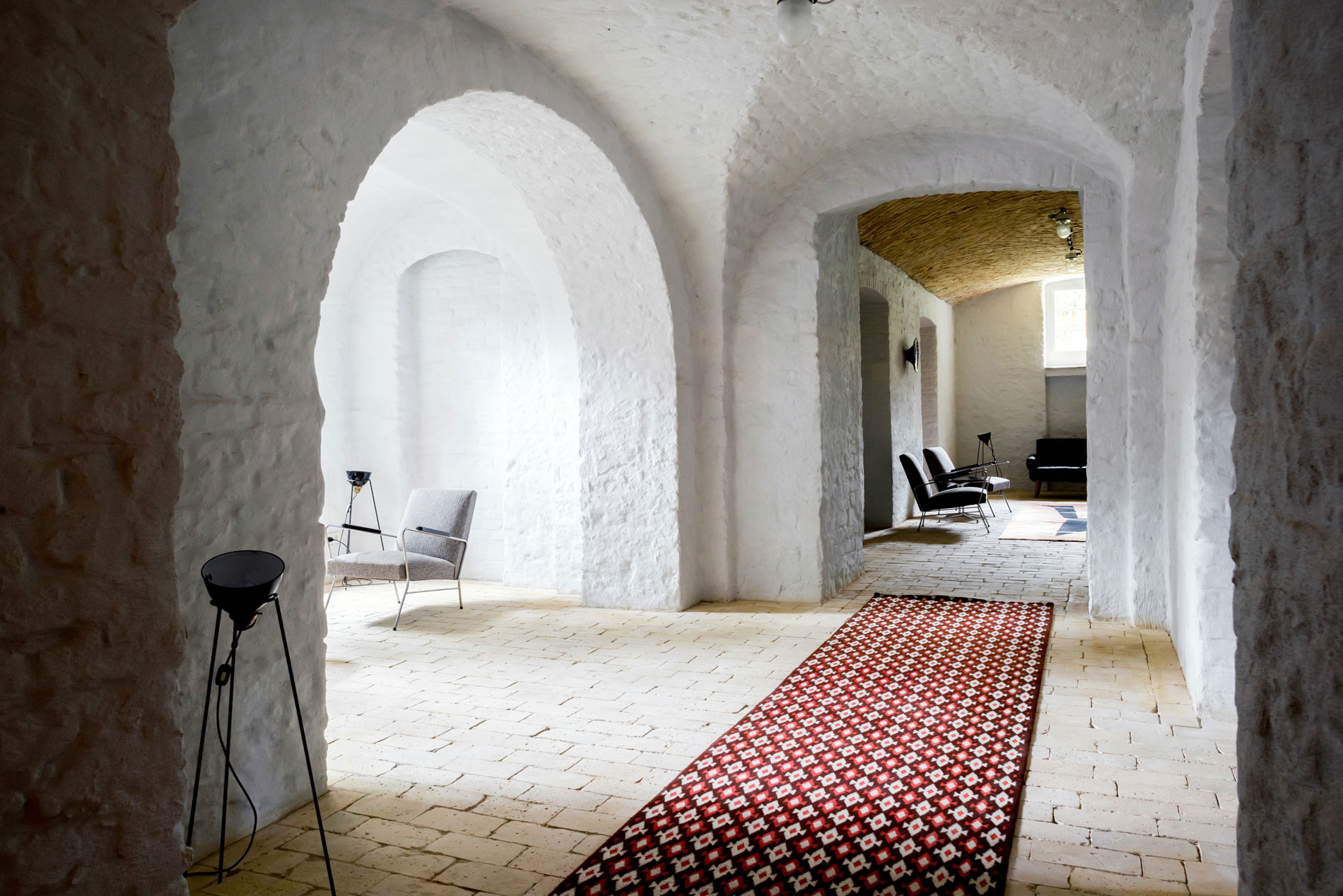 A Stylish and Unique Summer Apartment Surrounded by a Forest of Berlin by Loft Szczecin (4)