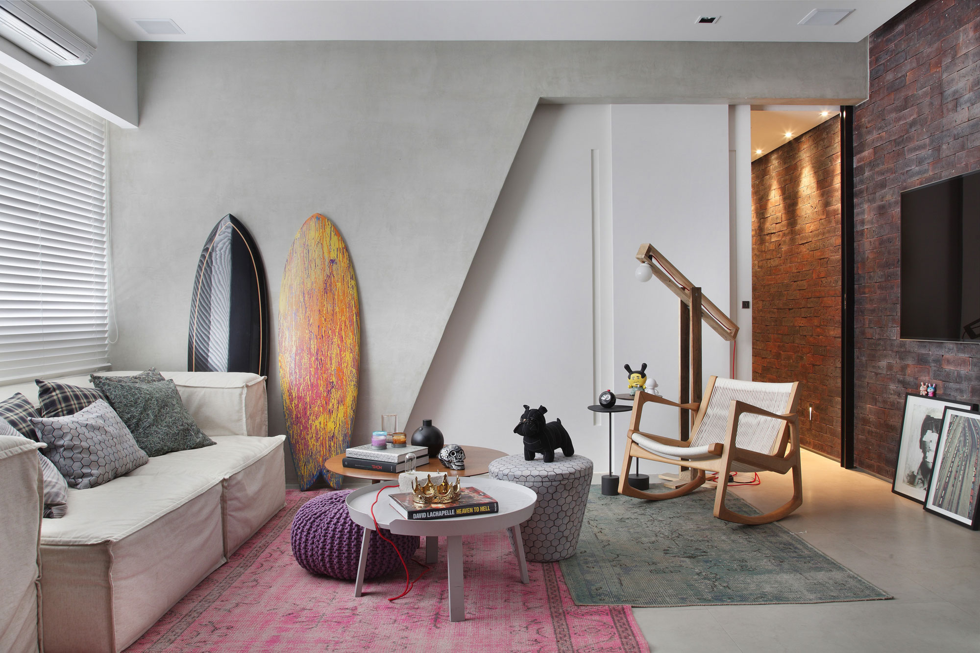 A Stylish and Vibrant Contemporary Home in Rio de Janeiro by Studio ro+ca (3)