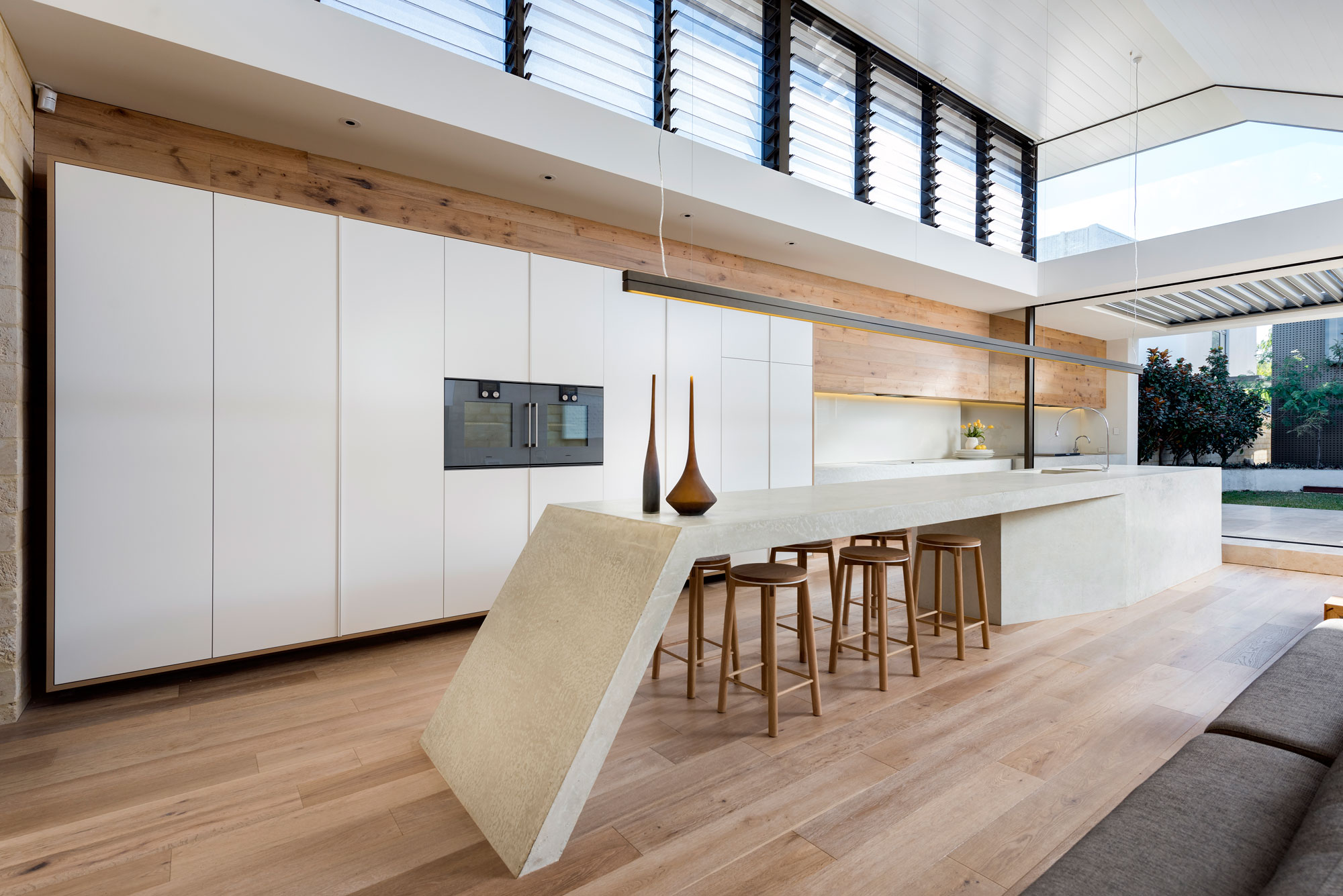 A Stylish and Warm Contemporary Home in Western Australia by Weststyle Design & Development (10)