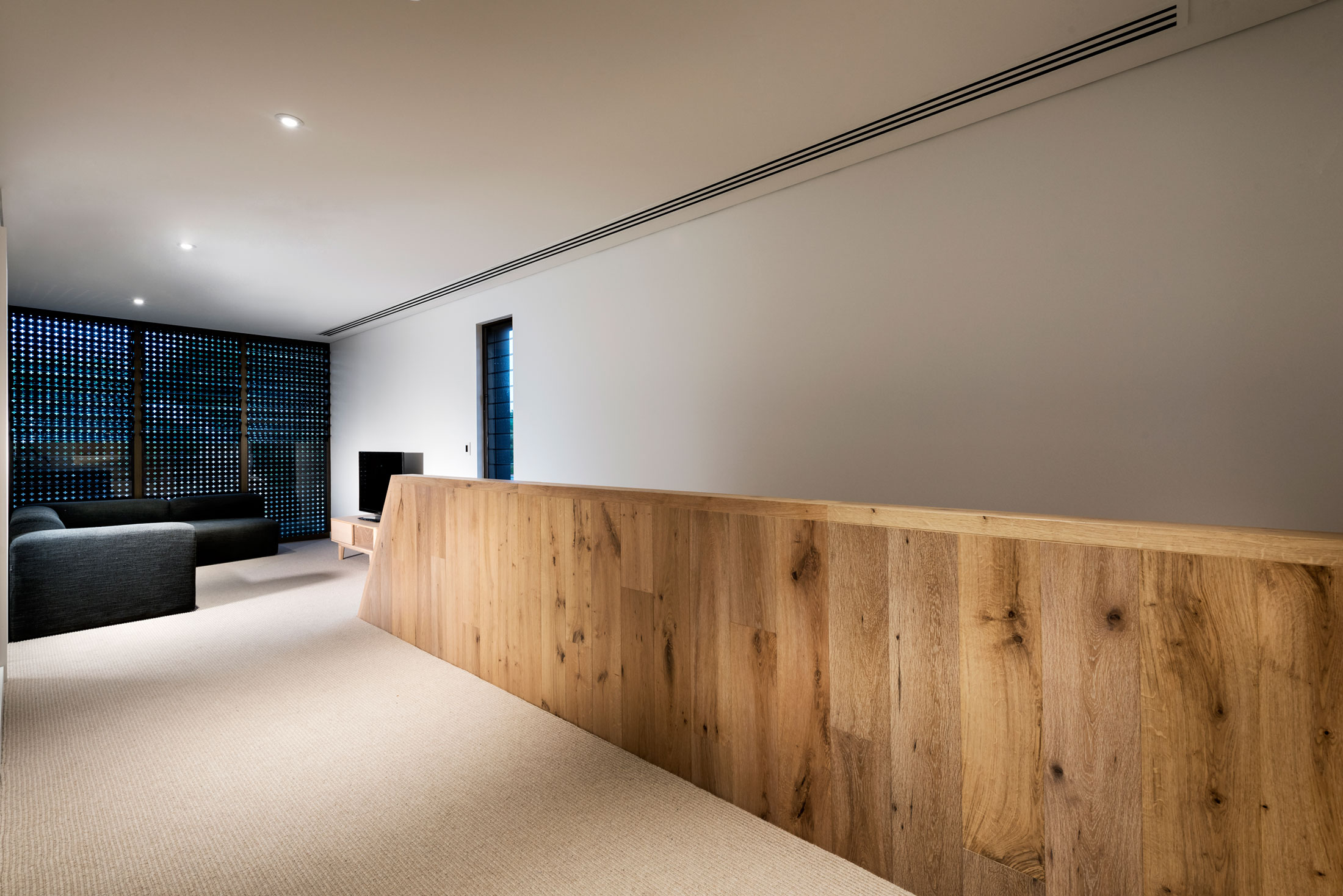 A Stylish and Warm Contemporary Home in Western Australia by Weststyle Design & Development (27)