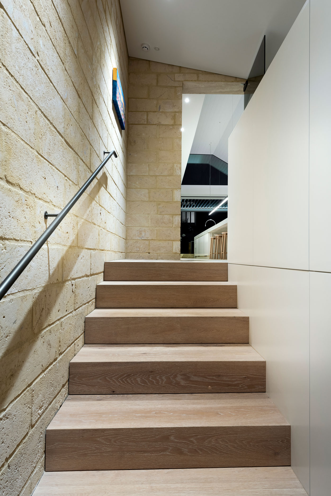 A Stylish and Warm Contemporary Home in Western Australia by Weststyle Design & Development (30)