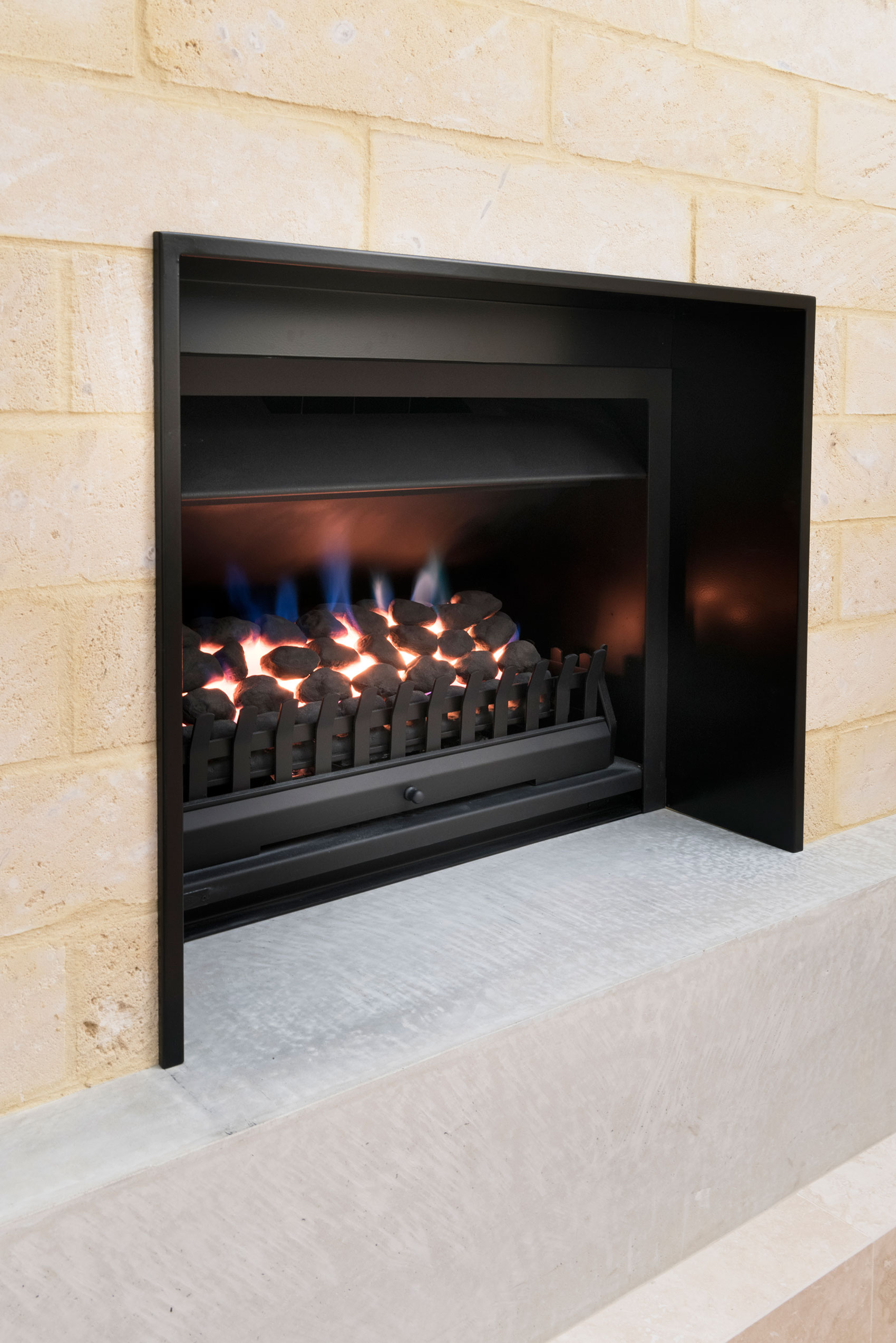 A Stylish and Warm Contemporary Home in Western Australia by Weststyle Design & Development (37)