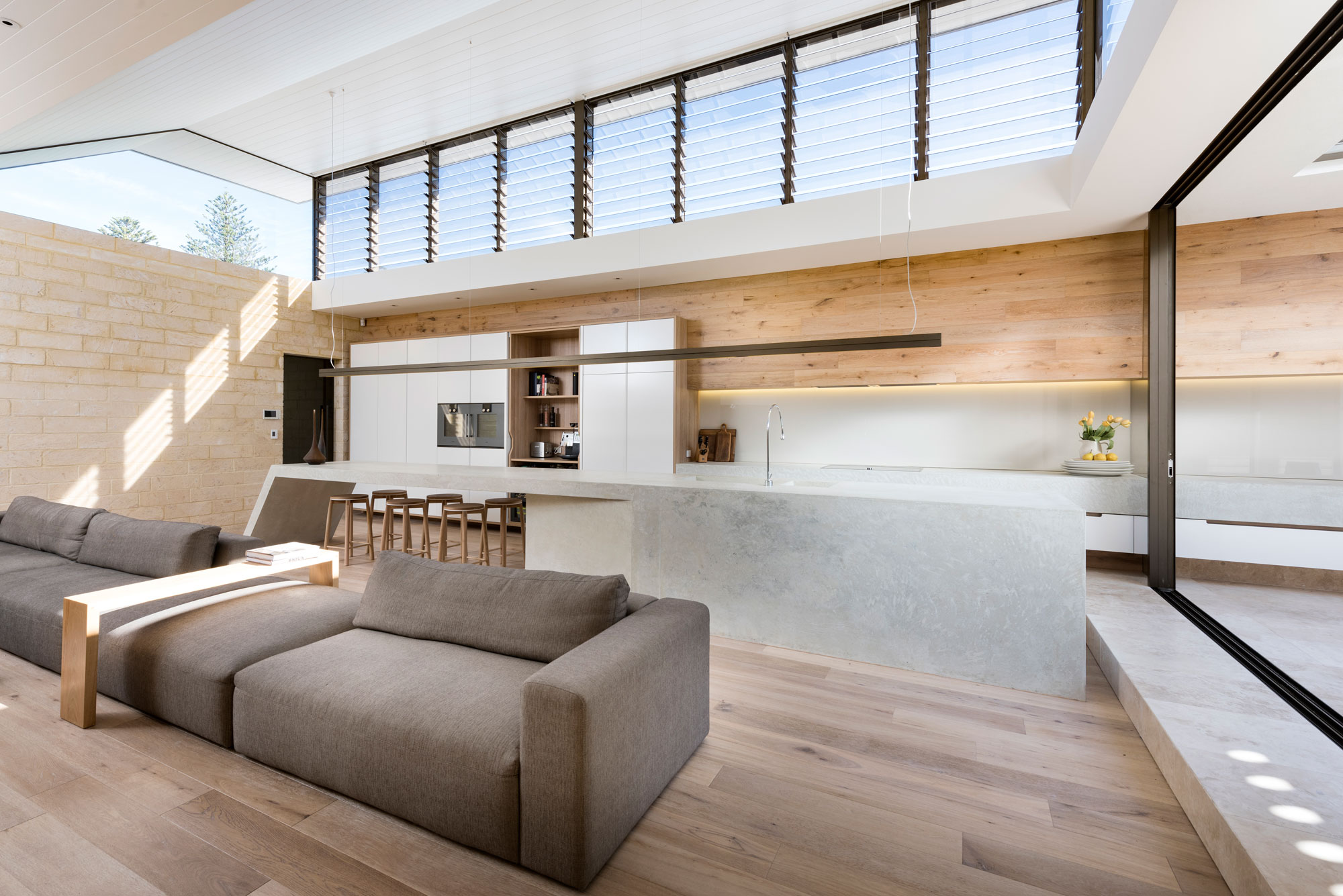 A Stylish and Warm Contemporary Home in Western Australia by Weststyle Design & Development (7)