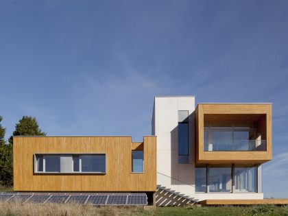 A Sustainable Contemporary Home with Stunning Views in Willamette Valley, Oregon by Holst Architecture (1)