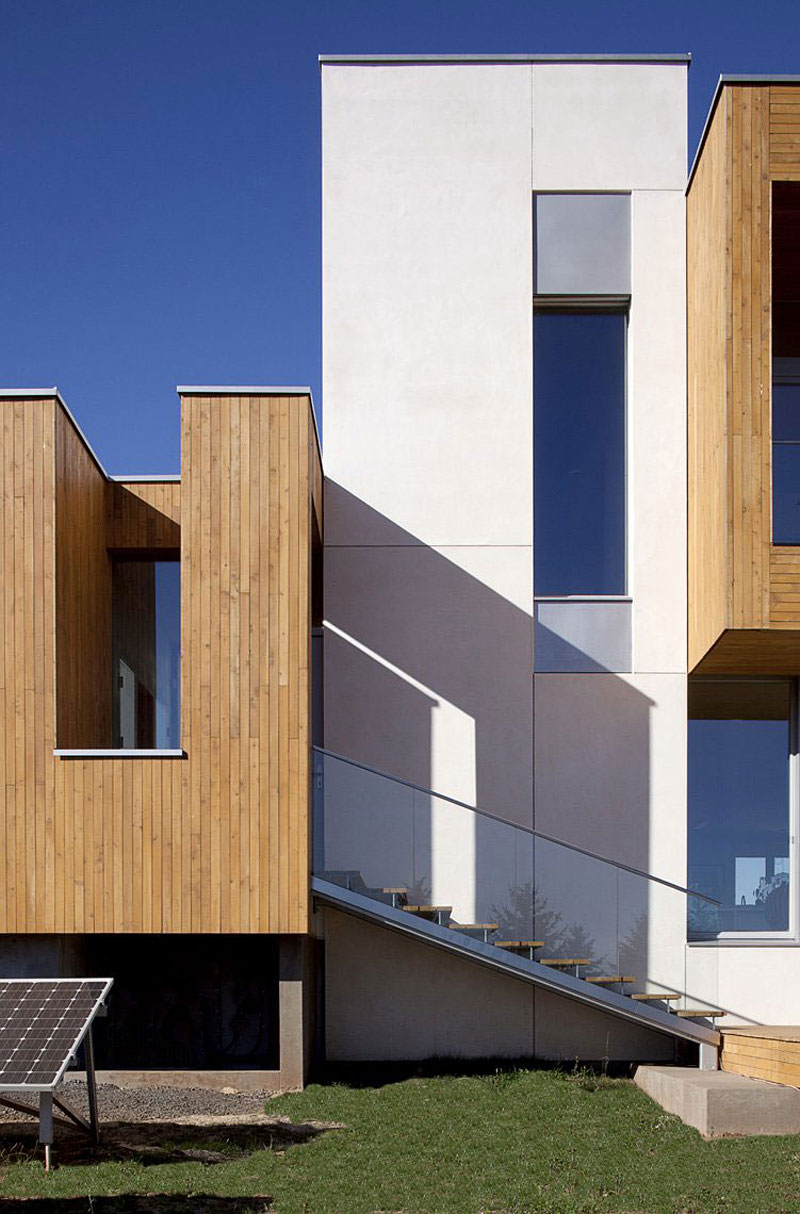 A Sustainable Contemporary Home with Stunning Views in Willamette Valley, Oregon by Holst Architecture (3)