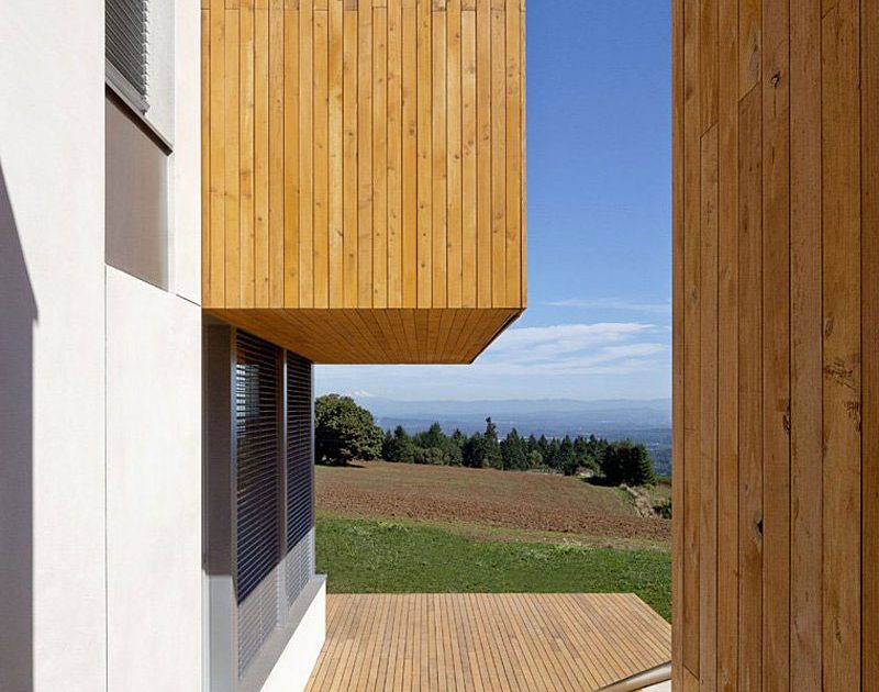 A Sustainable Contemporary Home with Stunning Views in Willamette Valley, Oregon by Holst Architecture (6)