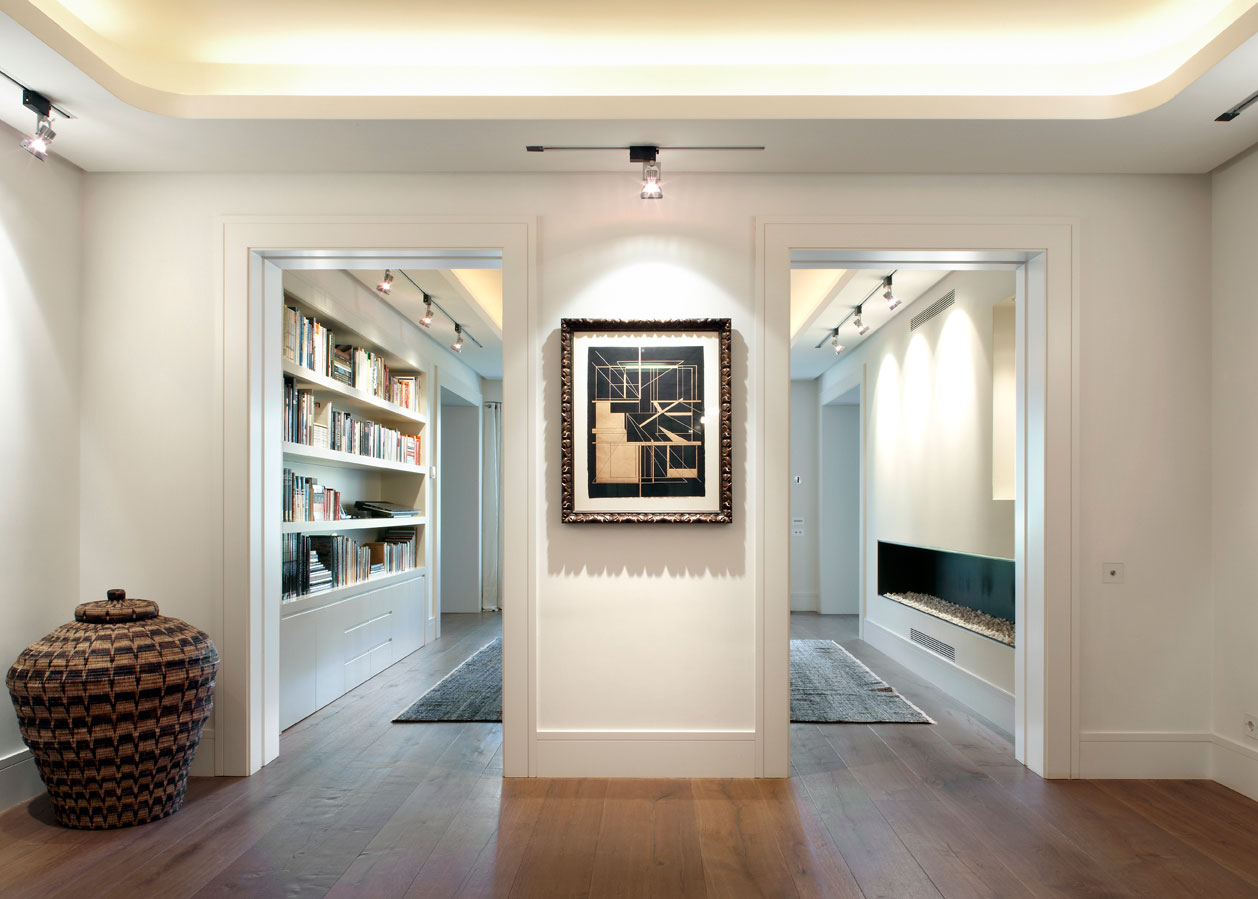 A Timeless Contemporary House with Neutral and White Interiors in Barcelona by GCA Architects (12)