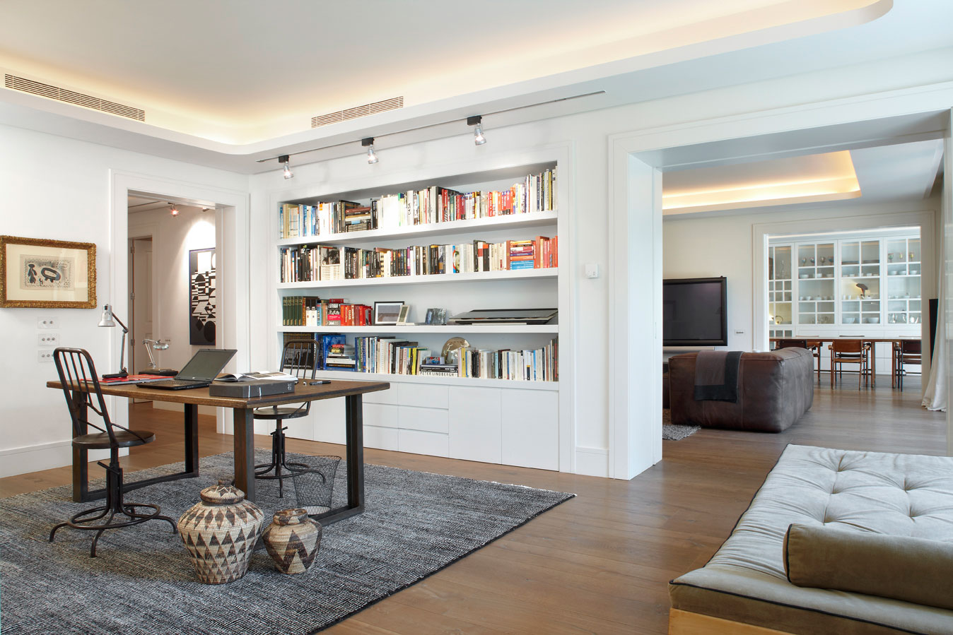 A Timeless Contemporary House with Neutral and White Interiors in Barcelona by GCA Architects (15)