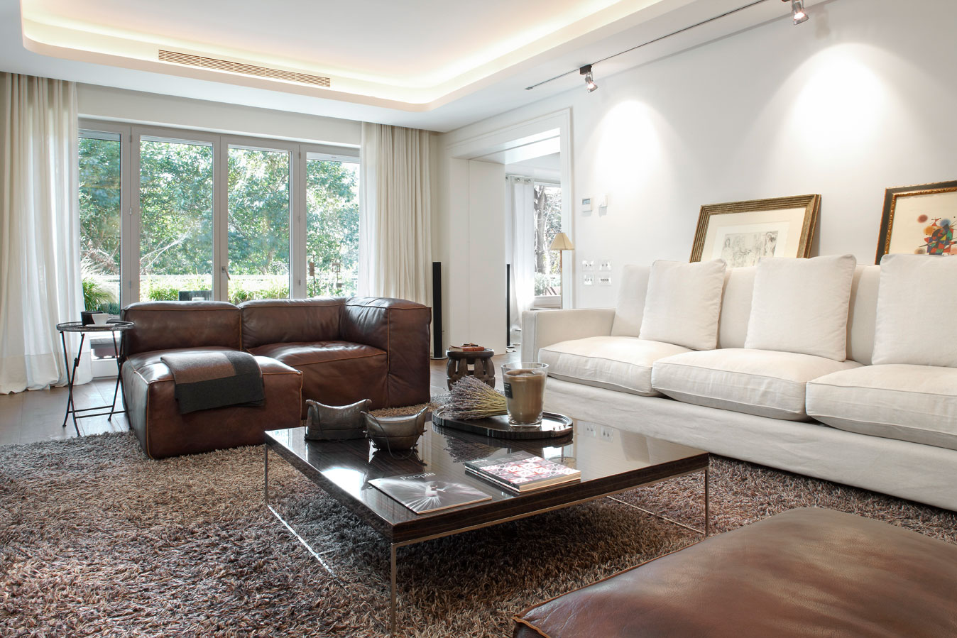 A Timeless Contemporary House with Neutral and White Interiors in Barcelona by GCA Architects (3)