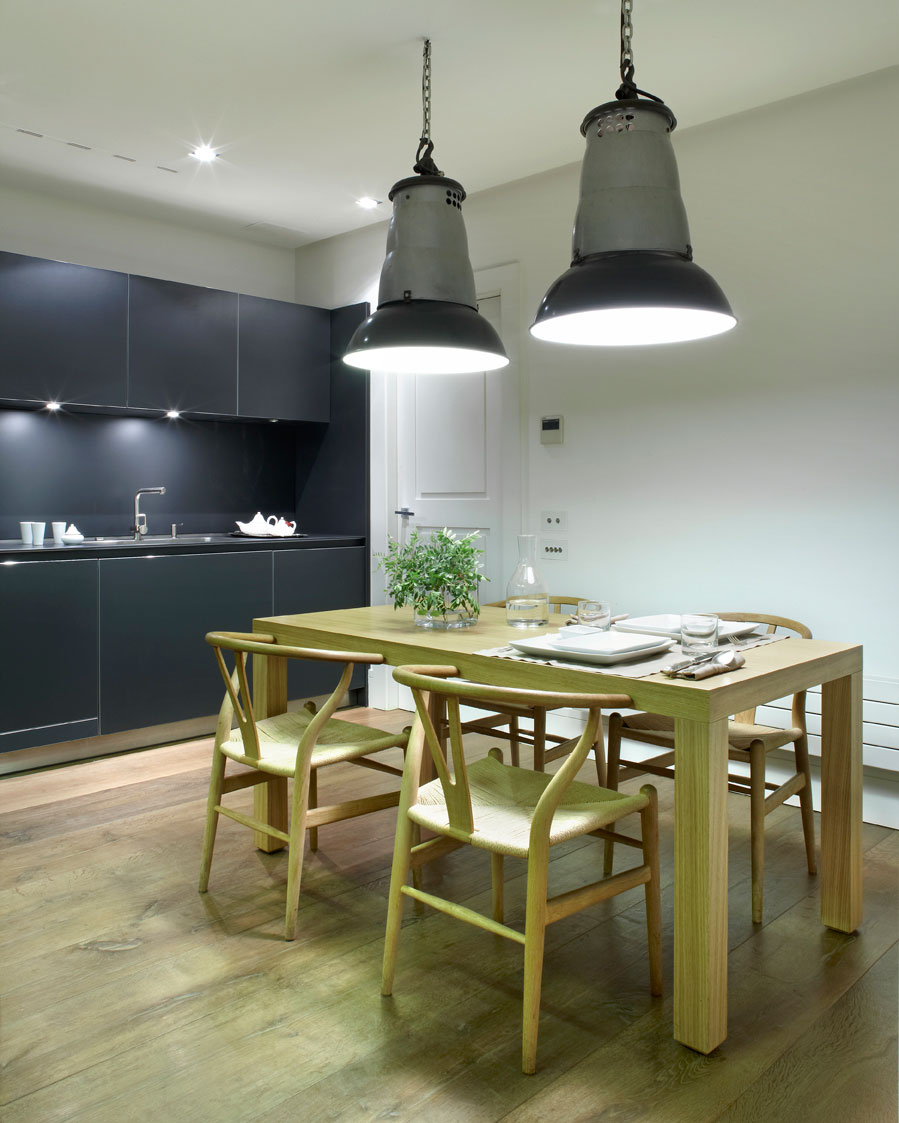 A Timeless Contemporary House with Neutral and White Interiors in Barcelona by GCA Architects (6)