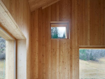 A Traditional Farmhouse Converted Into a Timeless Contemporary House in Scuol, Switzerland by Philipp Baumhauer Architects (10)