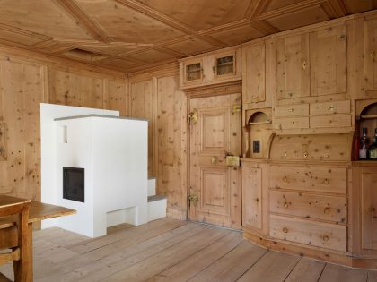 A Traditional Farmhouse Converted Into a Timeless Contemporary House in Scuol, Switzerland by Philipp Baumhauer Architects (16)