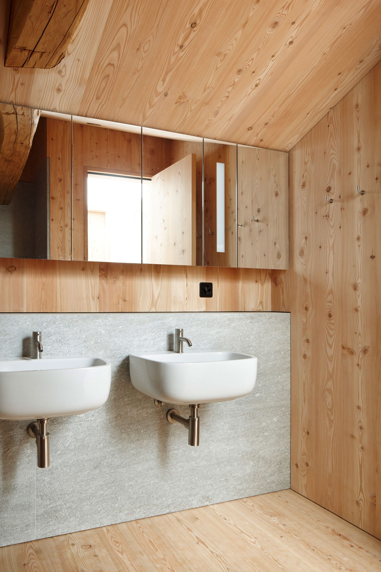 A Traditional Farmhouse Converted Into a Timeless Contemporary House in Scuol, Switzerland by Philipp Baumhauer Architects (26)