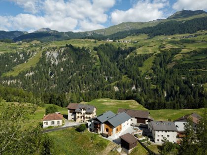 A Traditional Farmhouse Converted Into a Timeless Contemporary House in Scuol, Switzerland by Philipp Baumhauer Architects (3)