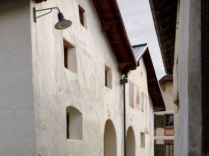 A Traditional Farmhouse Converted Into a Timeless Contemporary House in Scuol, Switzerland by Philipp Baumhauer Architects (7)