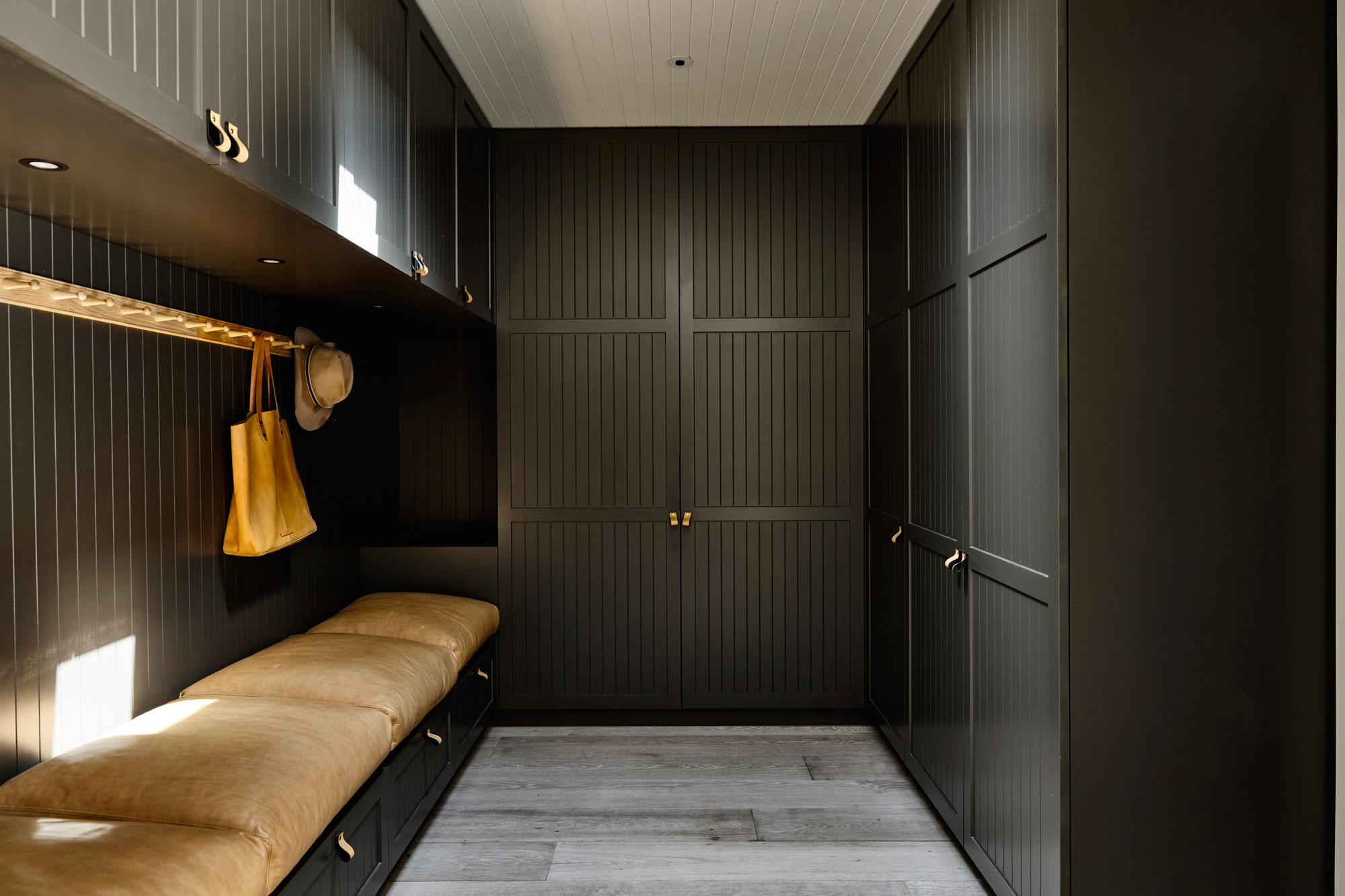 A Traditional Farmhouse Turned into a Moody Contemporary Home in Flinders by Canny Architecture (28)