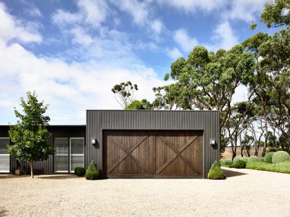 A Traditional Farmhouse Turned into a Moody Contemporary Home in Flinders by Canny Architecture (3)