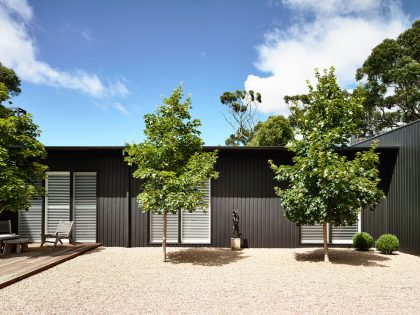 A Traditional Farmhouse Turned into a Moody Contemporary Home in Flinders by Canny Architecture (5)