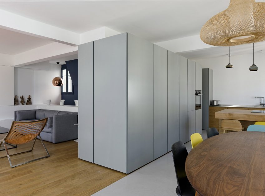 A Two Apartments Combined into a Stylish Family Maisonette in Paris by Equipe Eitan Hammer et Ulli Heckmann (4)