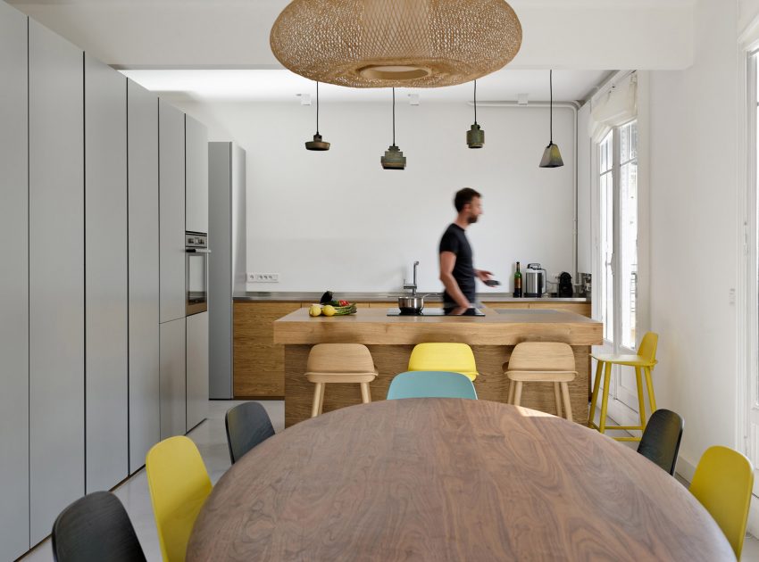A Two Apartments Combined into a Stylish Family Maisonette in Paris by Equipe Eitan Hammer et Ulli Heckmann (8)