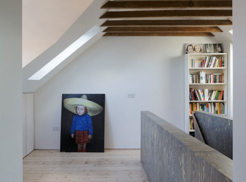 A Two Semi-Detached Houses Converted into One Family Home in Oxford by Delvendahl Martin Architects (13)