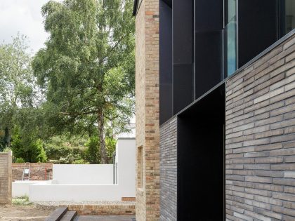 A Two Semi-Detached Houses Converted into One Family Home in Oxford by Delvendahl Martin Architects (3)