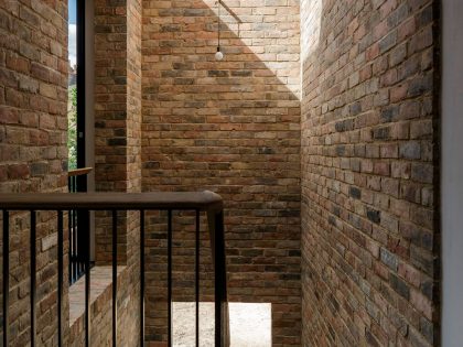 A Two Semi-Detached Houses Converted into One Family Home in Oxford by Delvendahl Martin Architects (4)