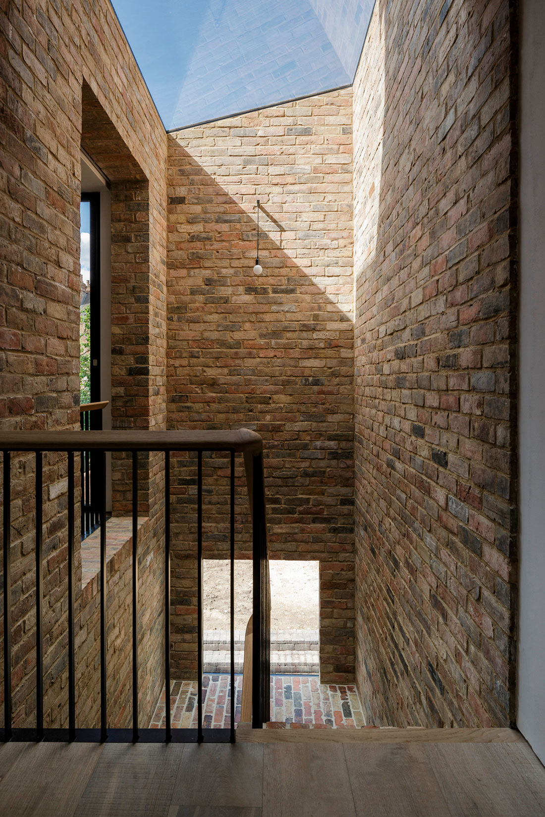 A Two Semi-Detached Houses Converted into One Family Home in Oxford by Delvendahl Martin Architects (4)