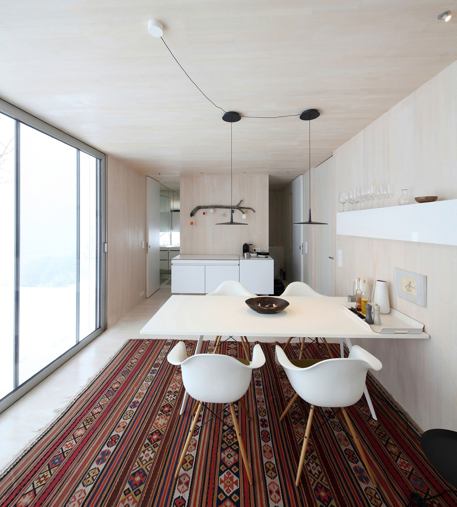 A Unique Contemporary House with Simple Elegant Interiors in Austria by Delugan Meissl Associated Architects (12)