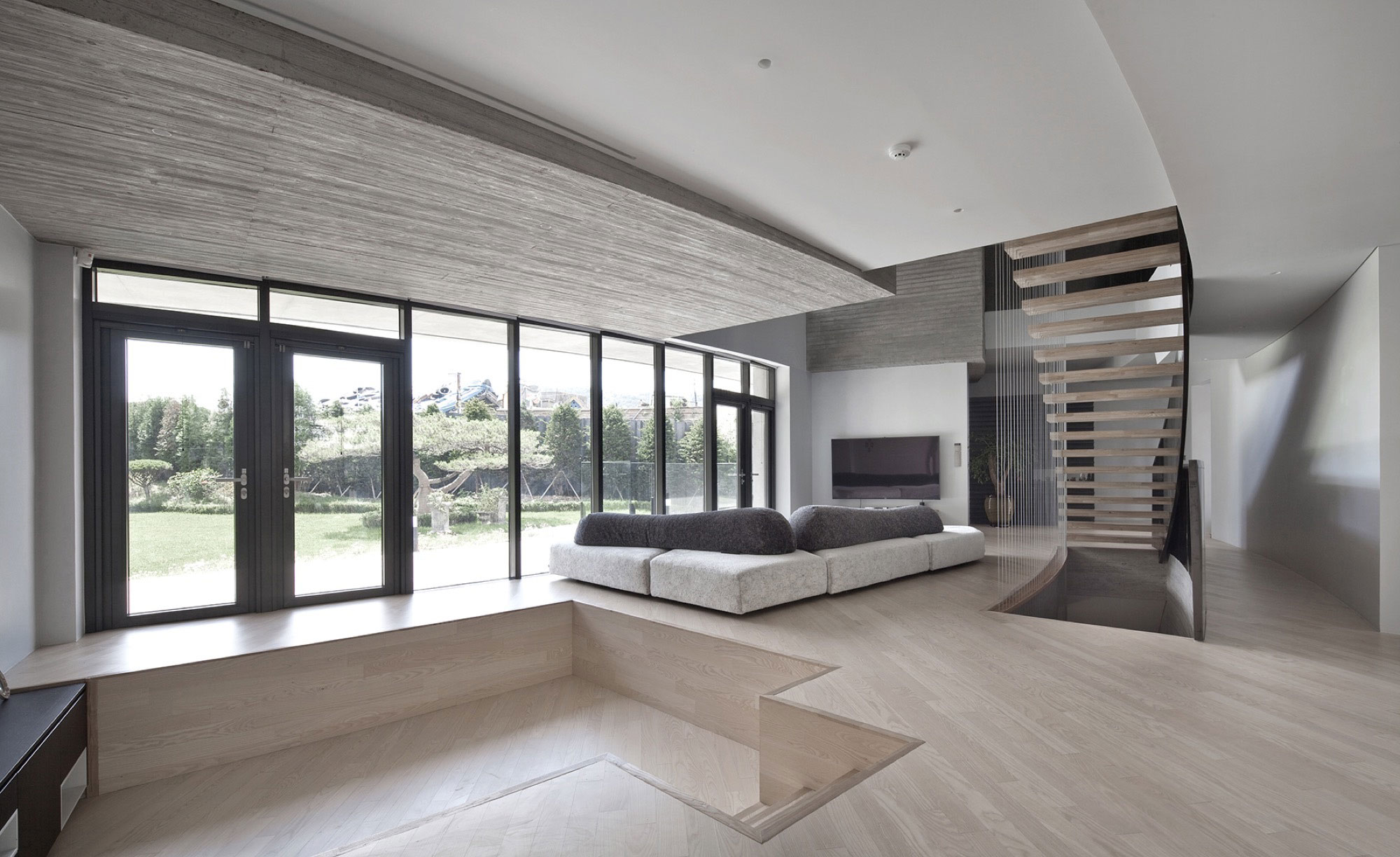 A Unique and Ultra-Modern Concrete House in Busan, South Korea by Architect-K (14)