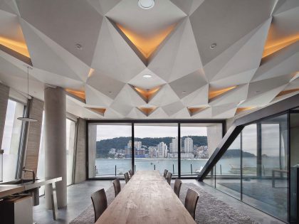 A Unique and Ultra-Modern Concrete House in Busan, South Korea by Architect-K (18)
