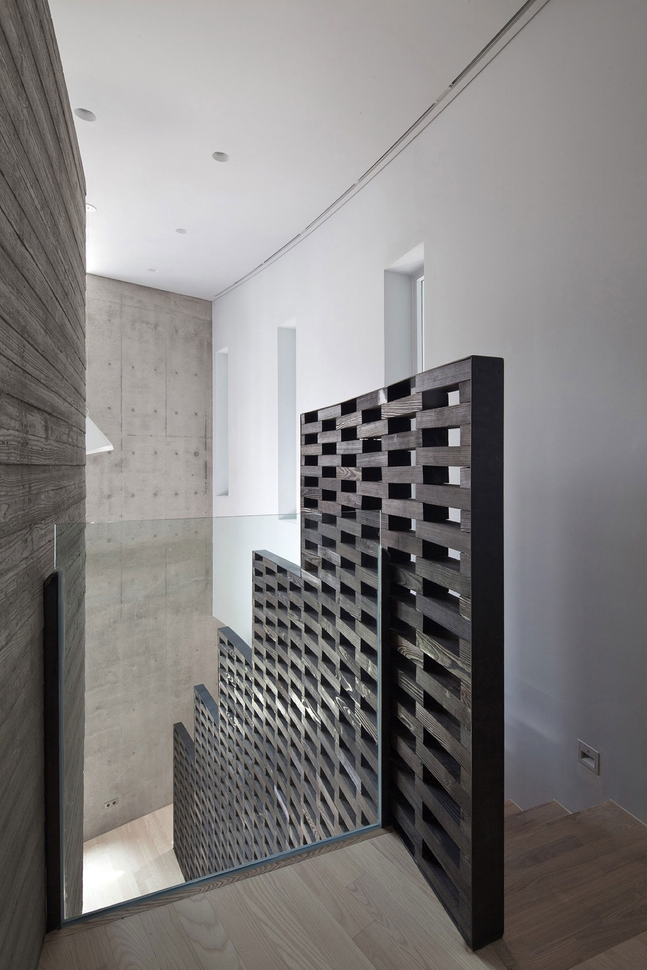 A Unique and Ultra-Modern Concrete House in Busan, South Korea by Architect-K (23)