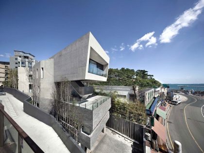 A Unique and Ultra-Modern Concrete House in Busan, South Korea by Architect-K (3)