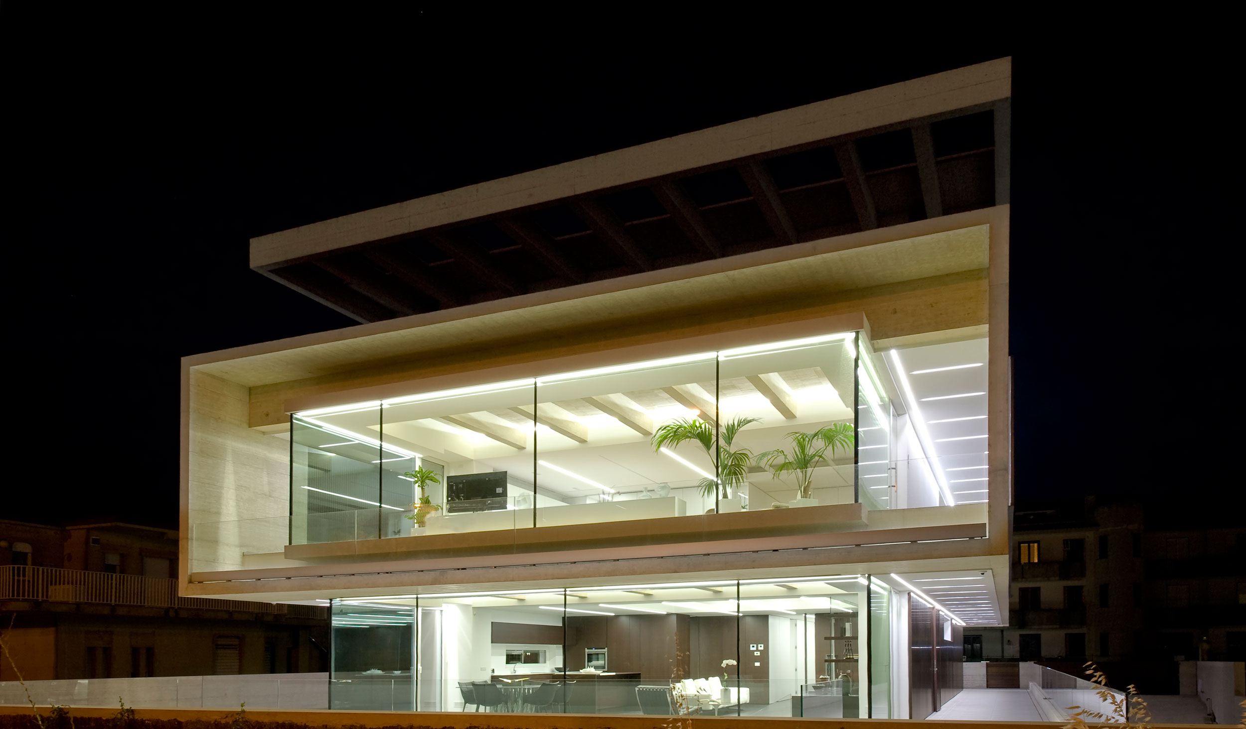 A Vast and Futuristic Contemporary Home with Sophisticated Interiors in Ragusa, Italy by Architrend (31)