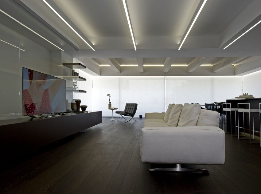 A Vast and Futuristic Contemporary Home with Sophisticated Interiors in Ragusa, Italy by Architrend (8)
