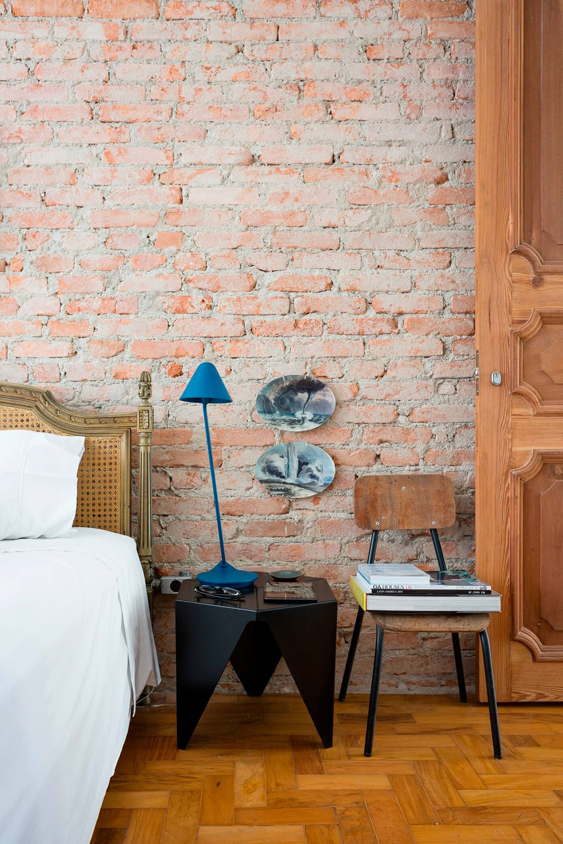 A Vibrant and Stylish Modern Apartment in São Paulo by RSRG Arquitetos (18)