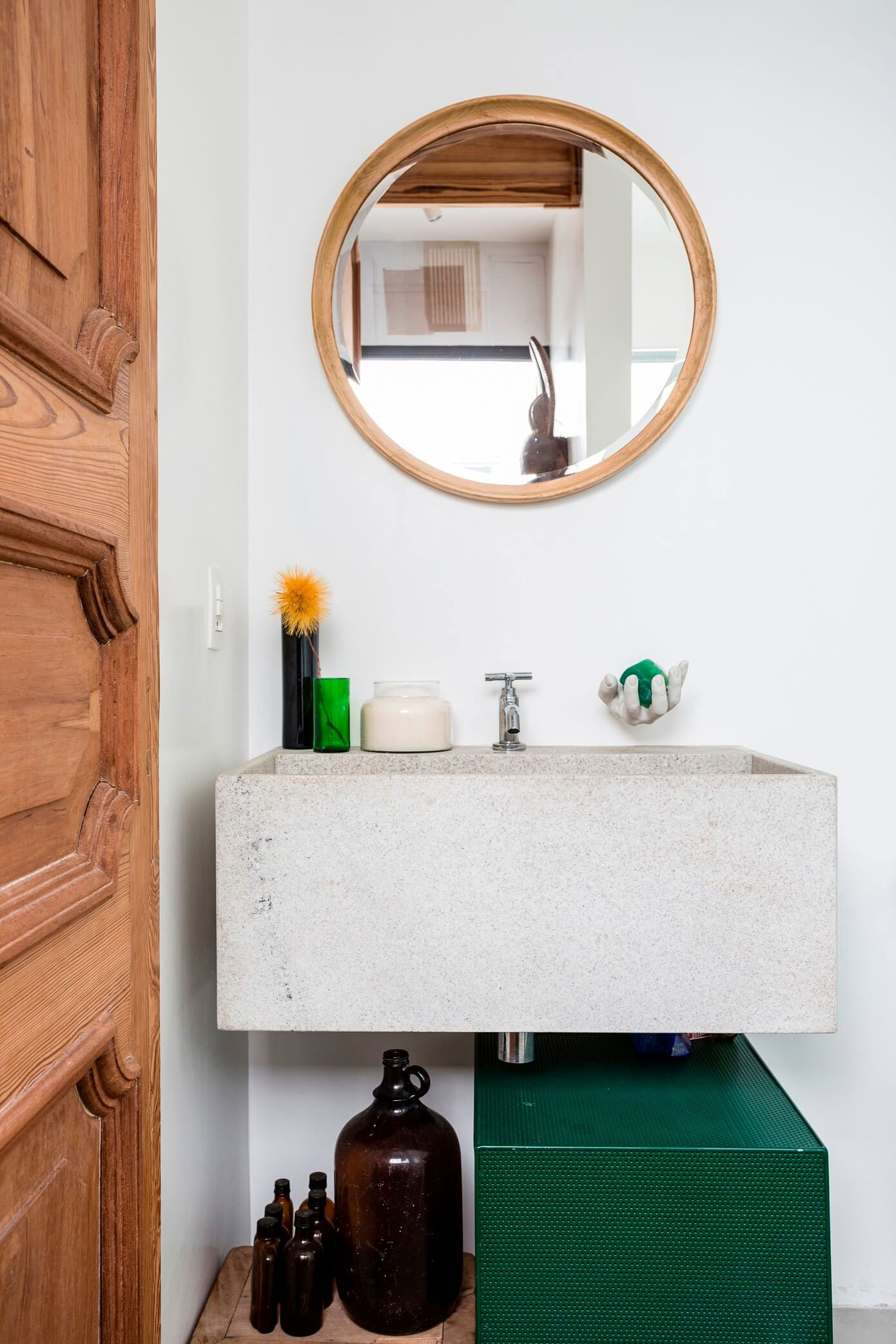 A Vibrant and Stylish Modern Apartment in São Paulo by RSRG Arquitetos (22)