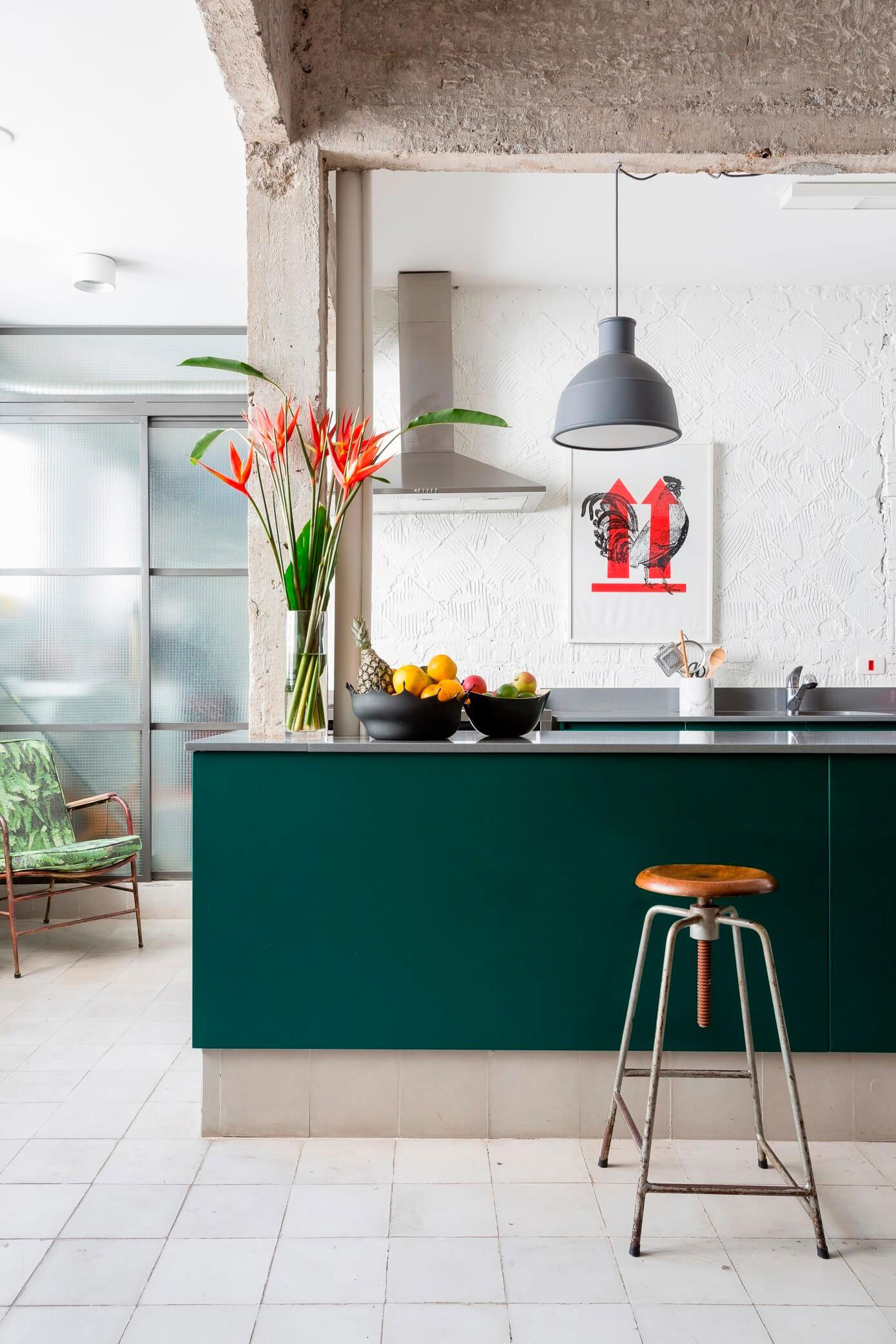 A Vibrant and Stylish Modern Apartment in São Paulo by RSRG Arquitetos (8)