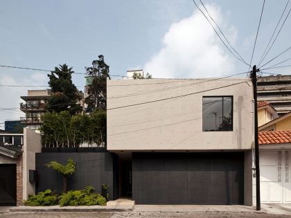 A Warm Contemporary Home for a Music Producer and Artist in Mexico City by CCA Centro de Colaboración Arquitectónica (1)